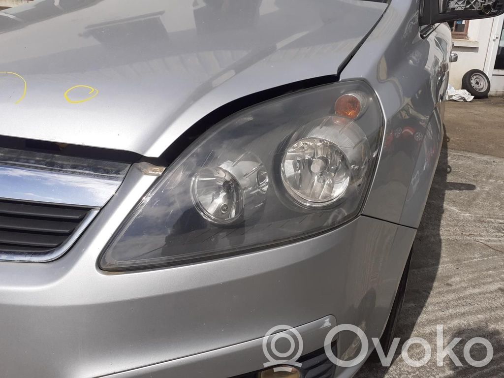 Opel Zafira B Far 