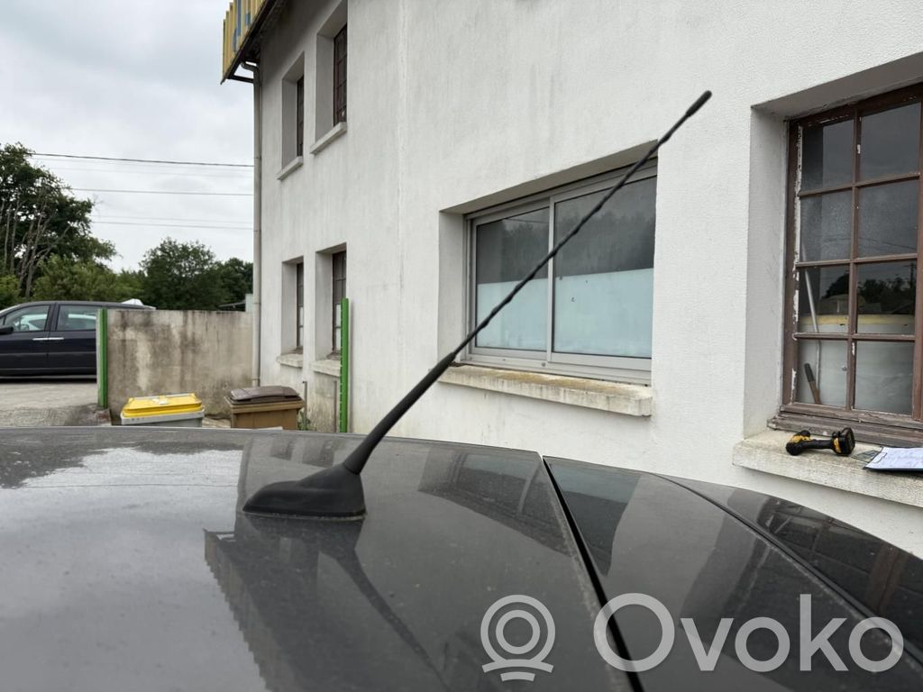 Citroen C4 II Antena radiowa 
