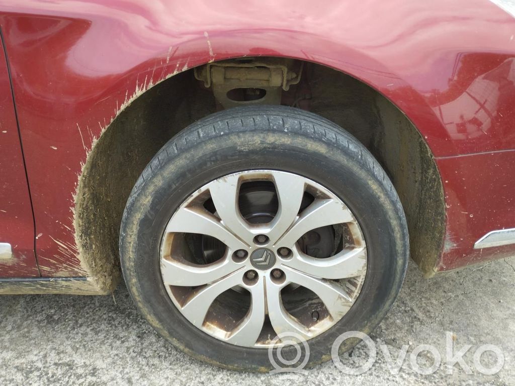 Citroen C5 Nadkole przednie 