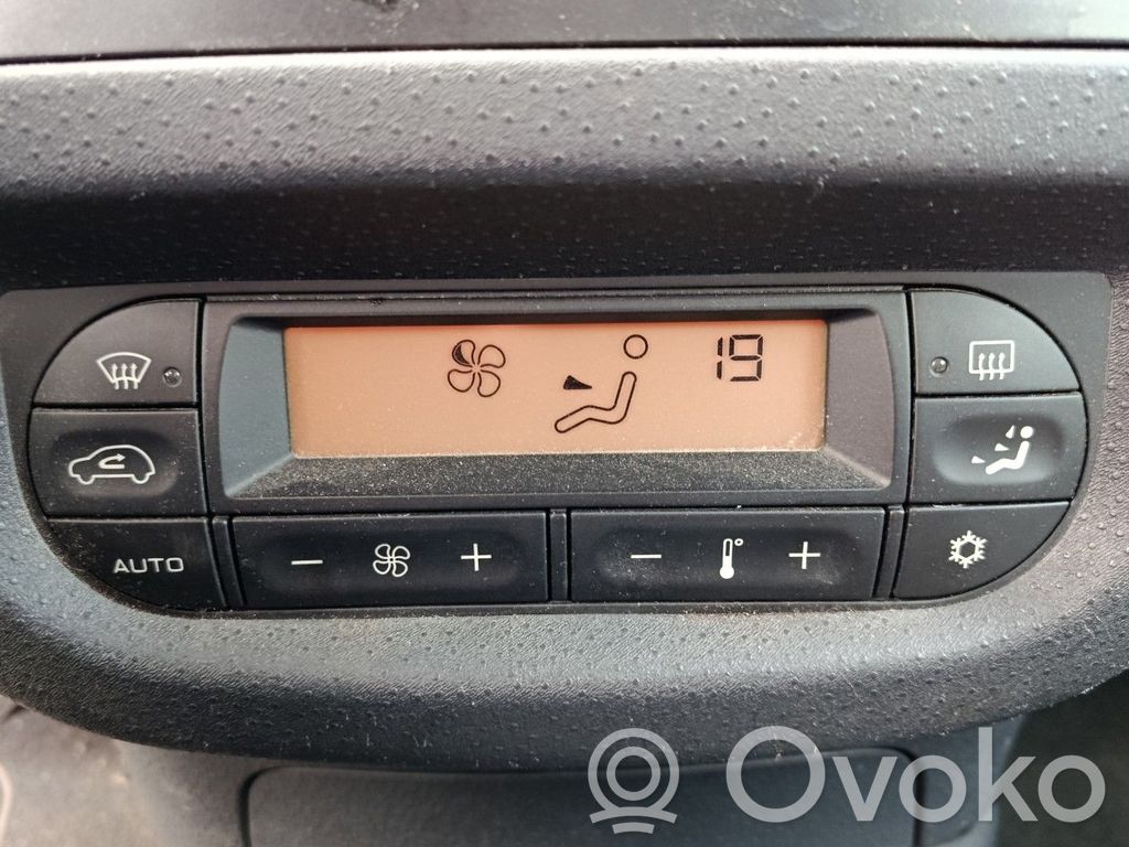 Climate control unit   00006451RY