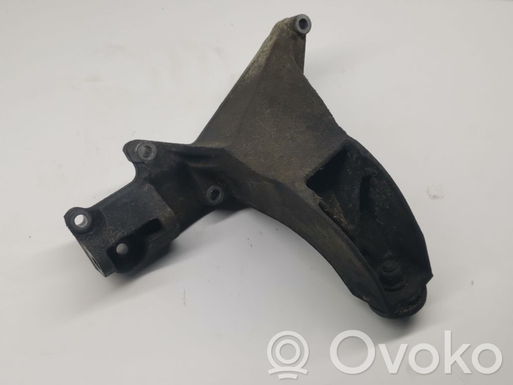 BMW 3 E46 Engine mounting bracket 