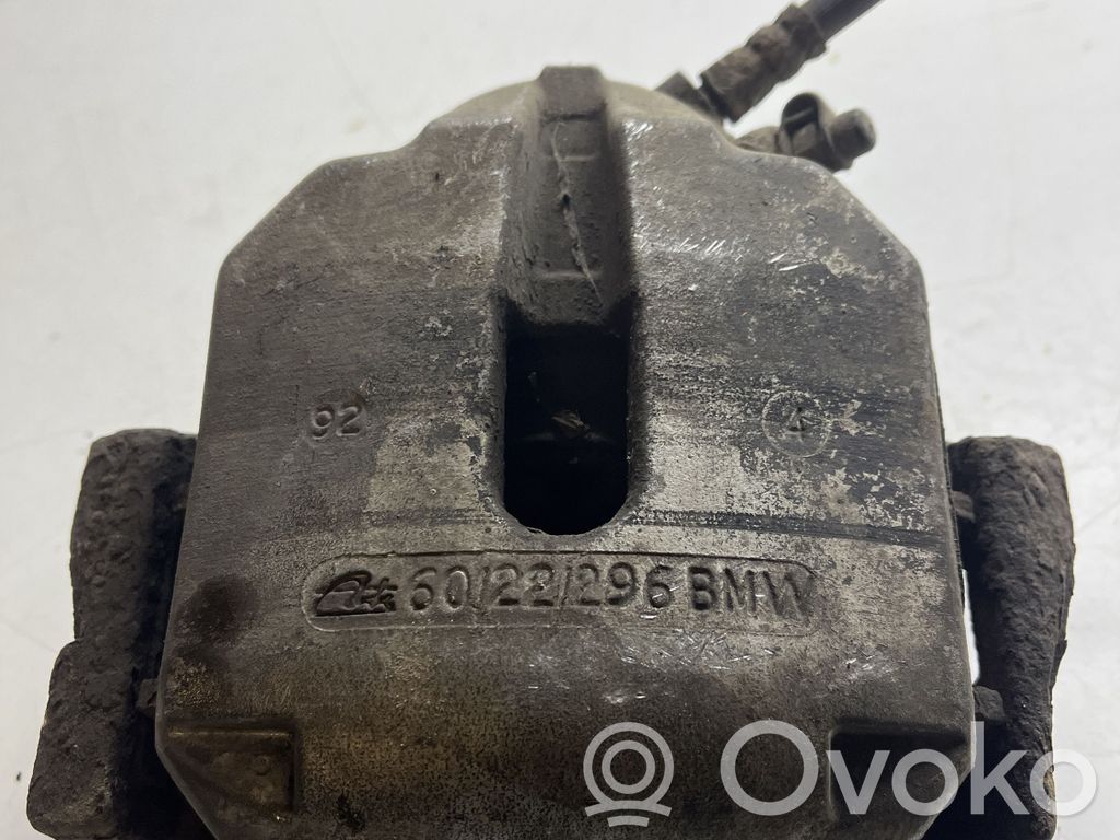 BMW 5 E39 Front brake caliper 