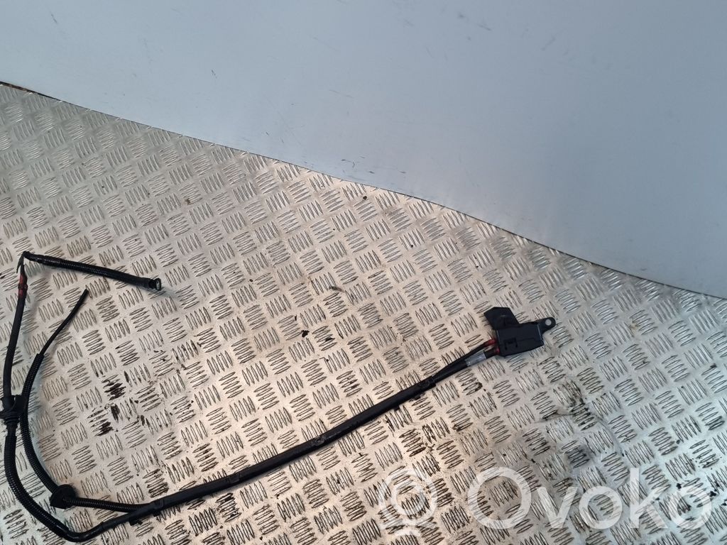 Positive cable (battery)