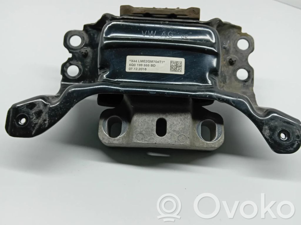 Seat Leon (5F) Engine mount bracket 
