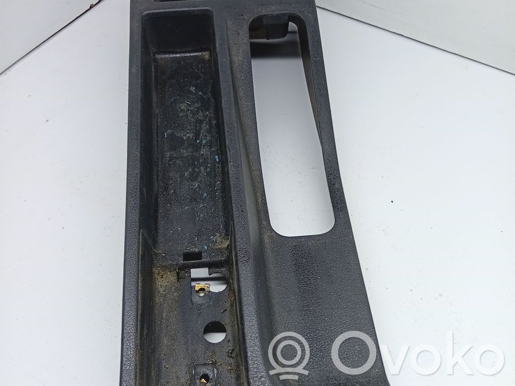 BMW 3 E36 Muu keskikonsolin (tunnelimalli) elementti 