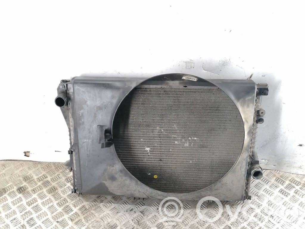 BMW 5 E39 Coolant radiator 