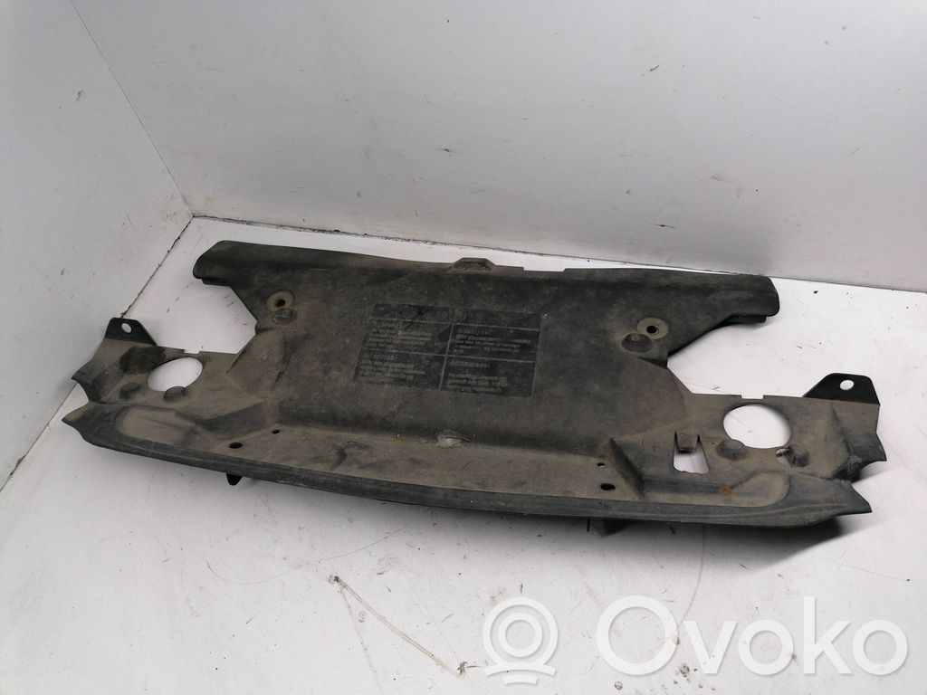 BMW 3 E36 Kita variklio skyriaus detalė 