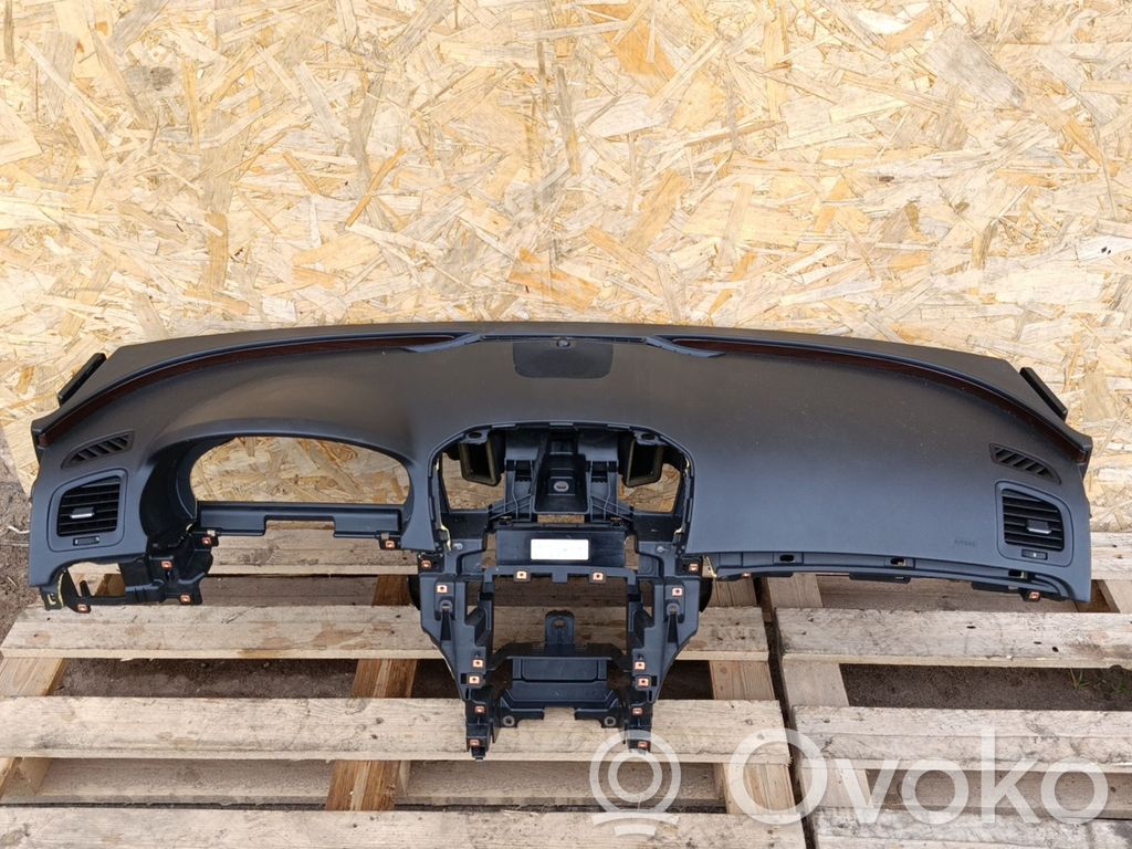 Opel Insignia A Dashboard 