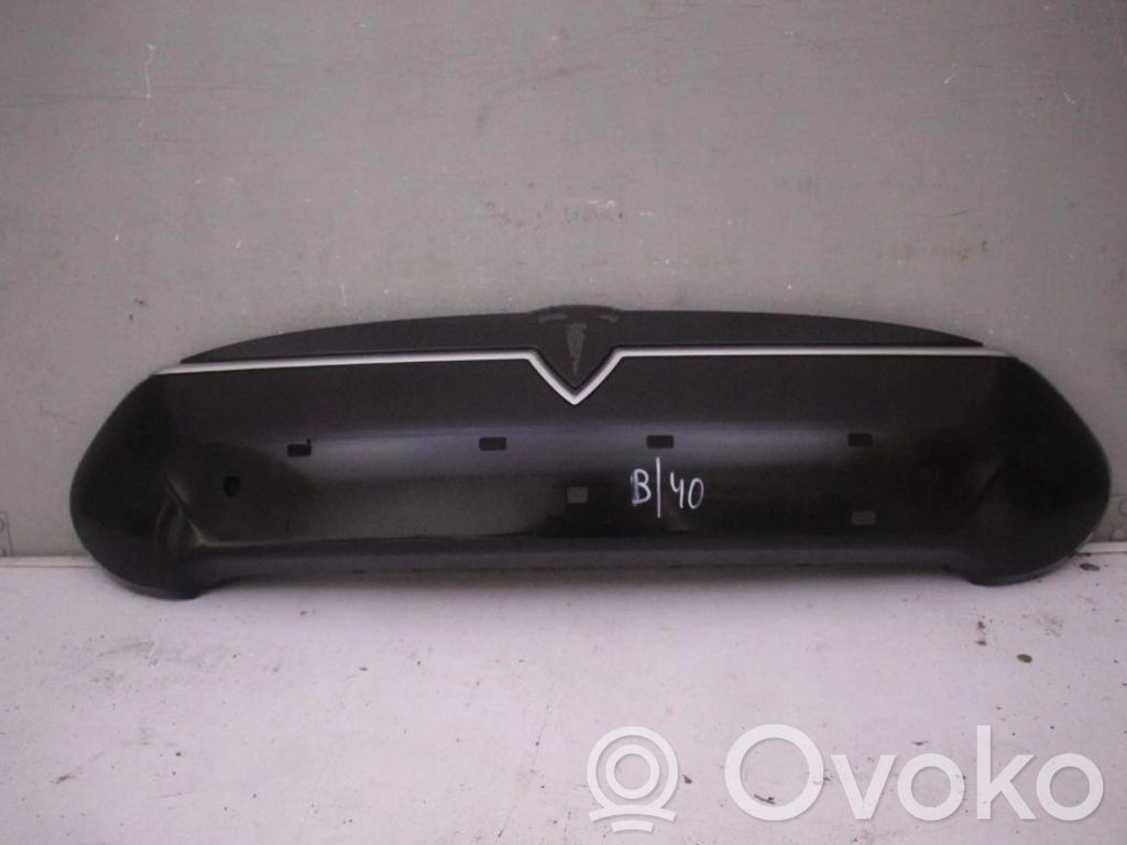 Tesla Model S Front bumper upper radiator grill 