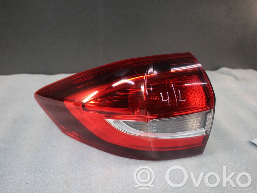 Ford C-MAX II Galinis žibintas kėbule 