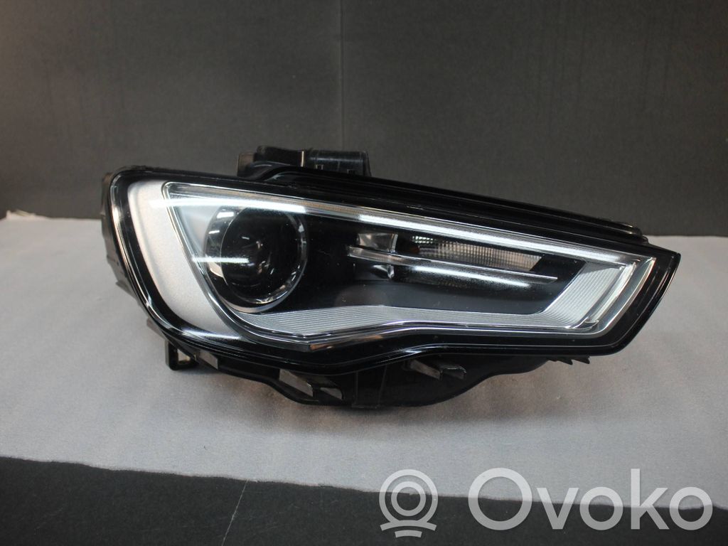 Audi A3 S3 8V Headlight/headlamp 