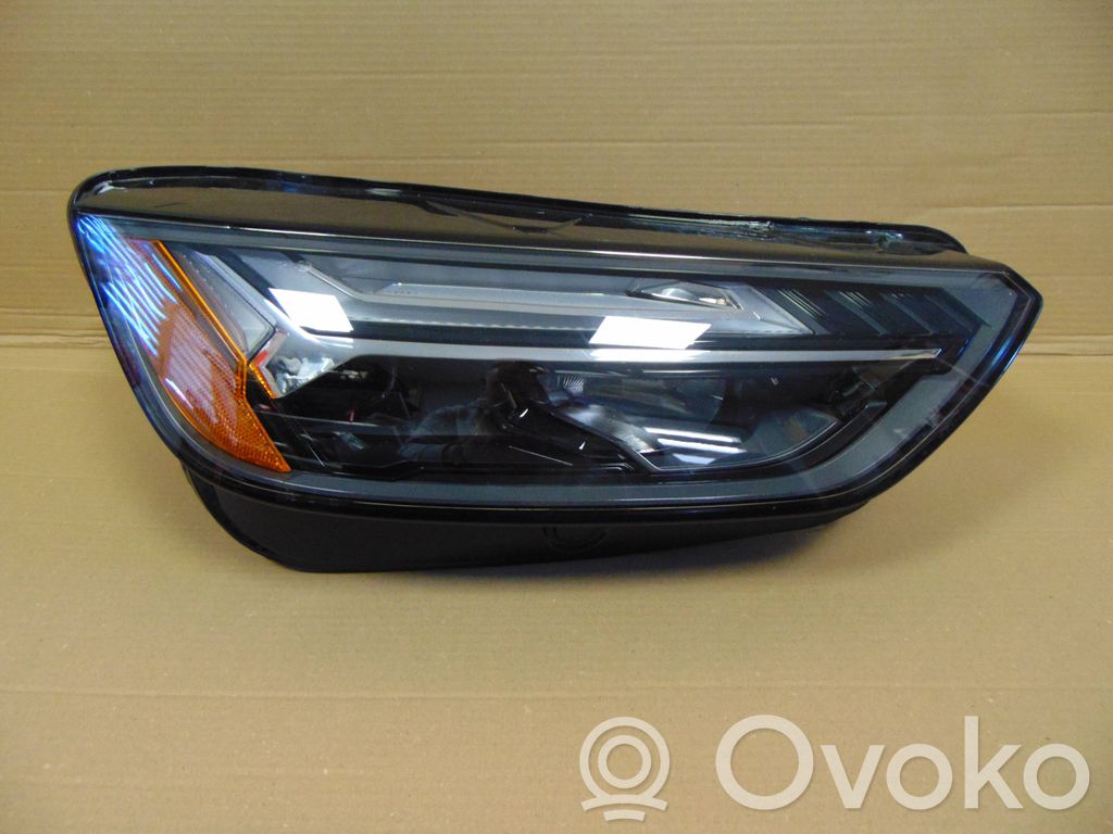 Audi Q5 SQ5 FY Lampa przednia 
