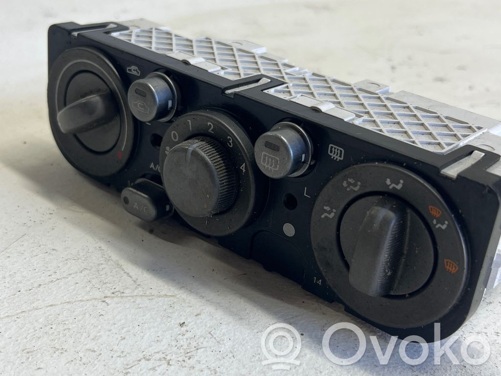 Subaru Outback Climate control unit 