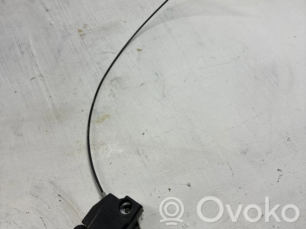Loading door lock