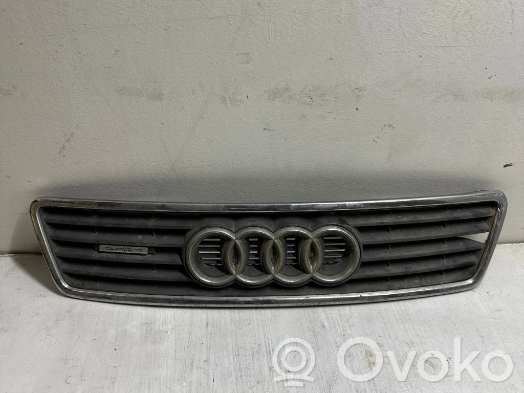 Audi A6 S6 C5 4B Etusäleikkö 