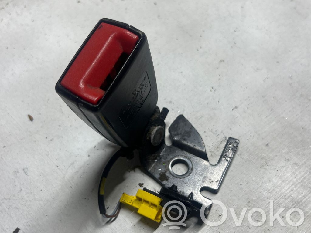 Mercedes-Benz E W212 Rear seatbelt buckle 