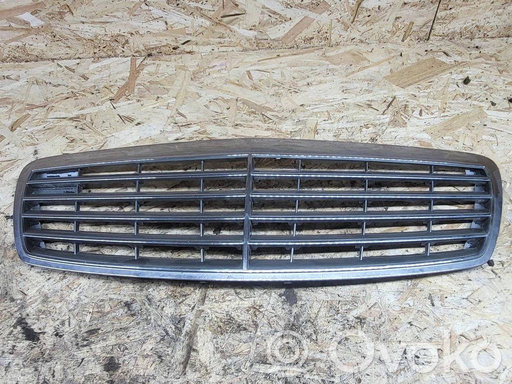 Mercedes-Benz E W211 Front grill 