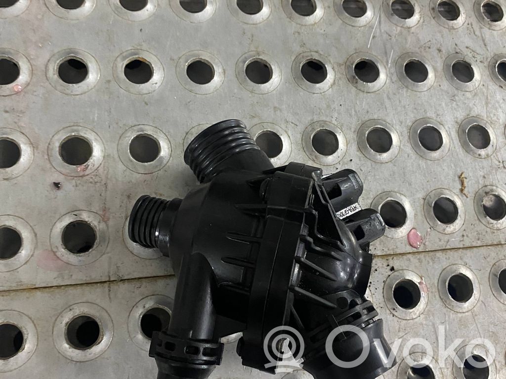 BMW 5 E60 E61 Termostatas/ termostato korpusas 
