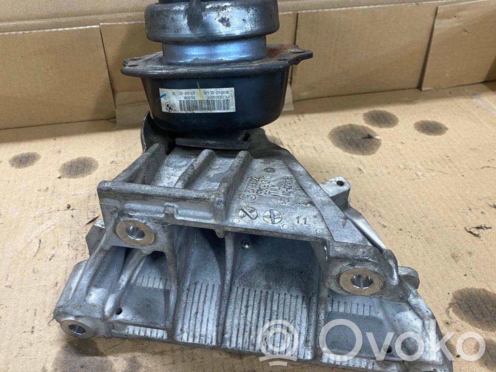 Engine mount bracket   P679301601,35338
