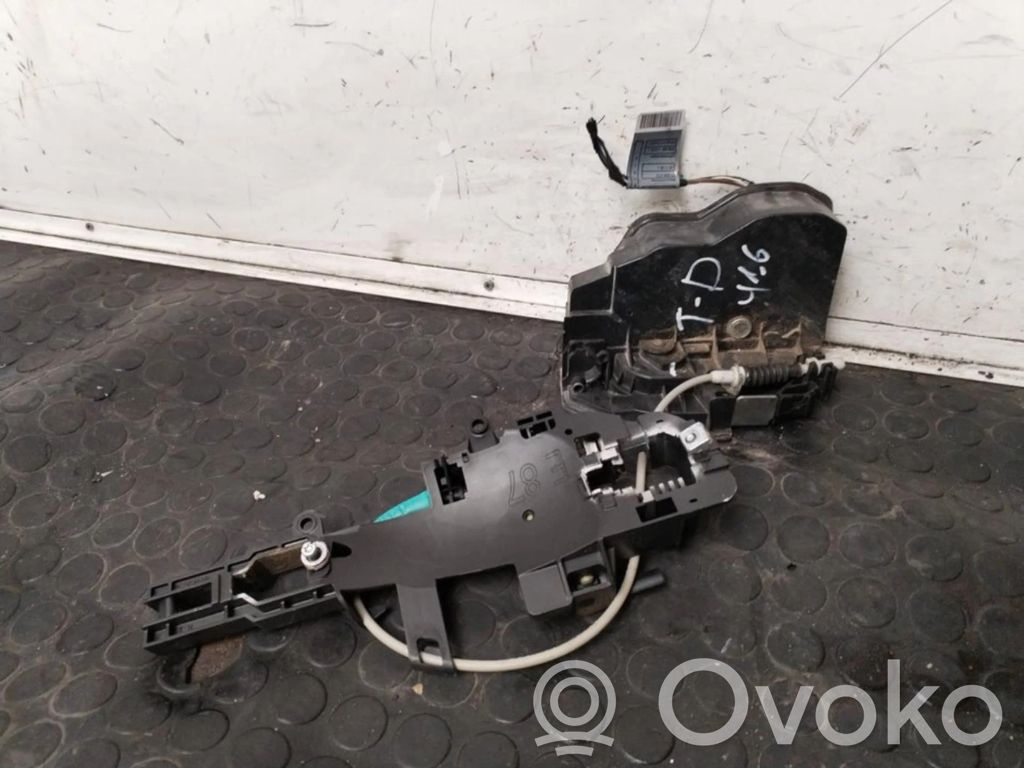 BMW 1 E82 E88 Rear door lock 