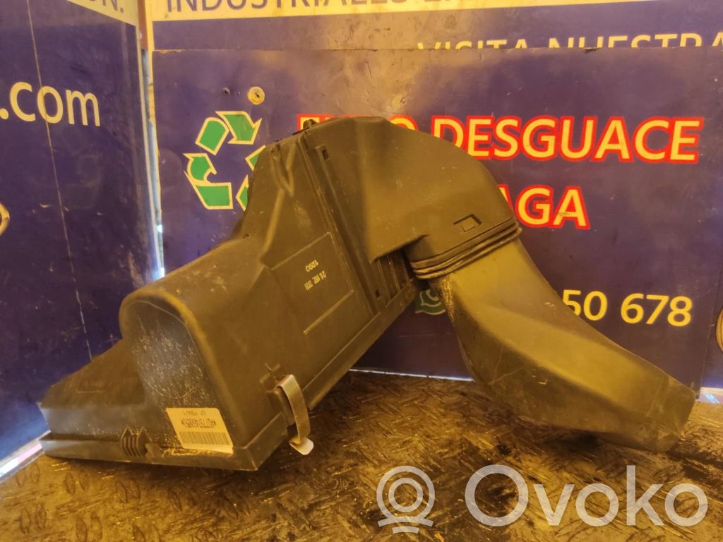 BMW 1 E81 E87 Air filter 