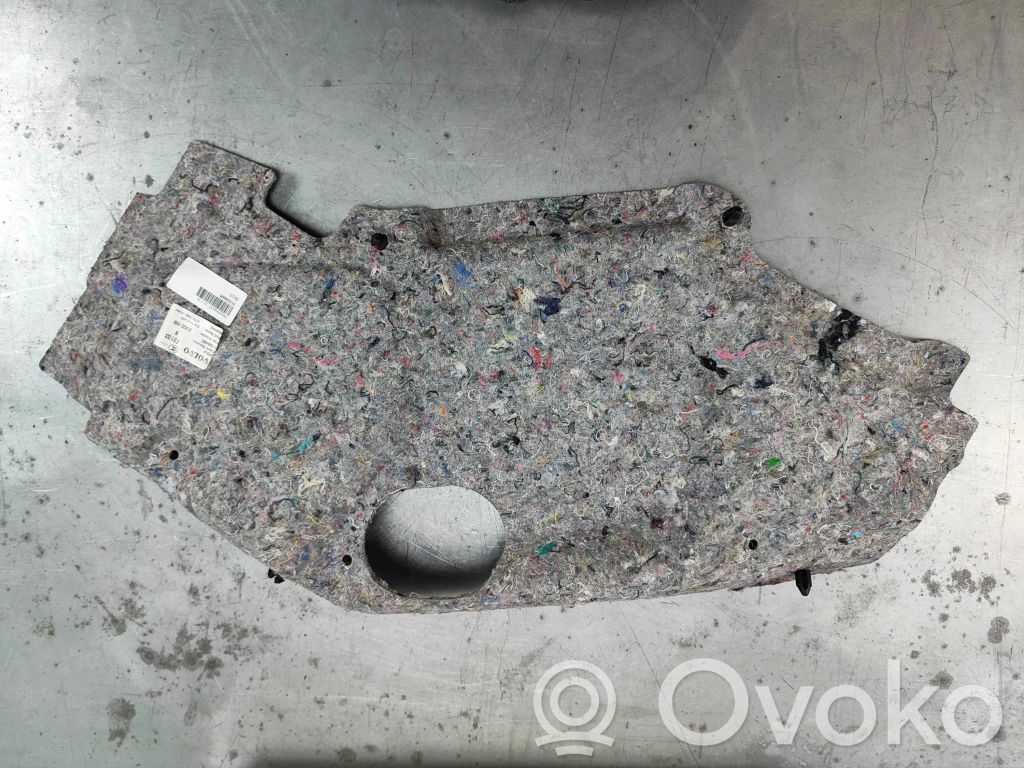 Volvo XC60 Wygłuszenie tylnej części pojazdu 