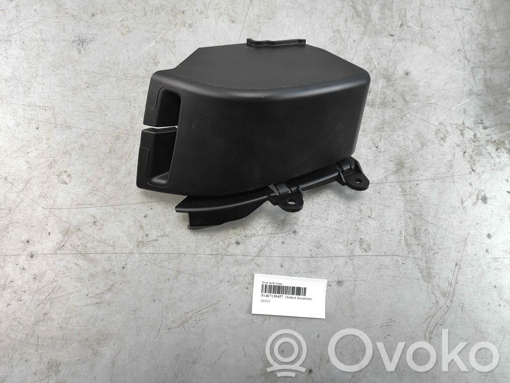 BMW 3 E92 E93 Seat belt trim 