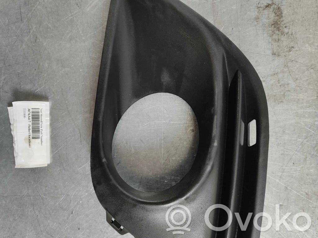 Volvo XC60 Etusumuvalon ritilä 