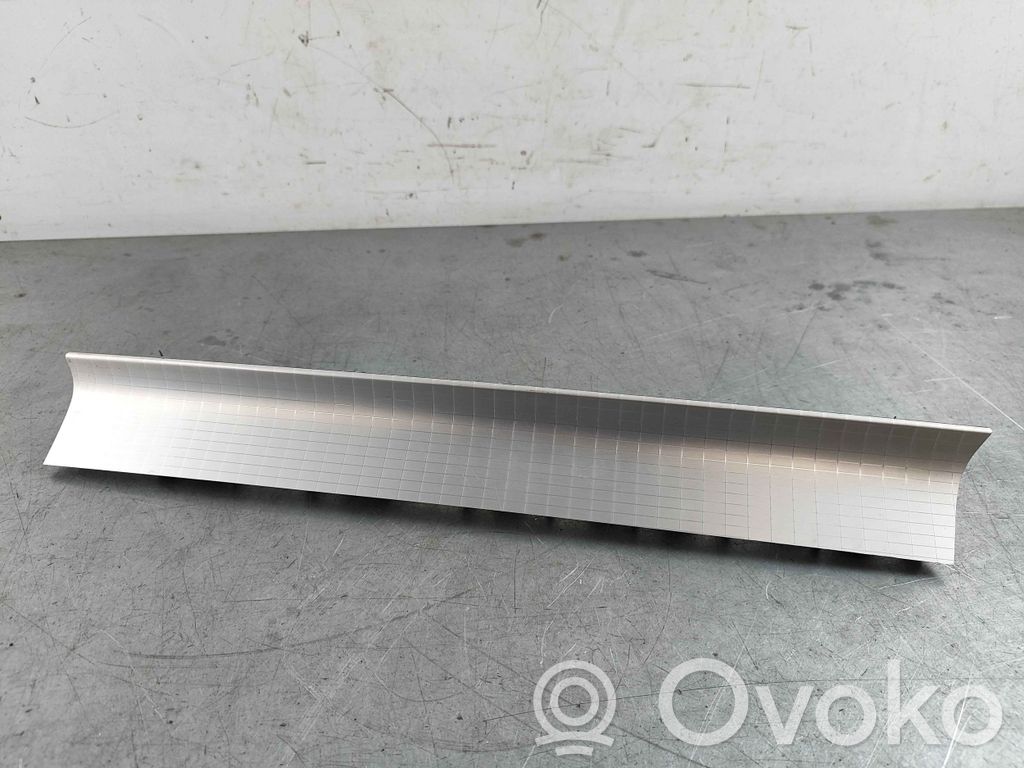 Volvo XC40 Dashboard trim 