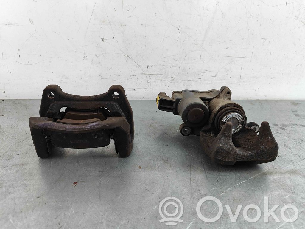 Volvo XC40 Takajarrusatula 