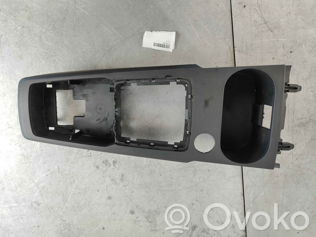 Volkswagen Taigo Consola central 