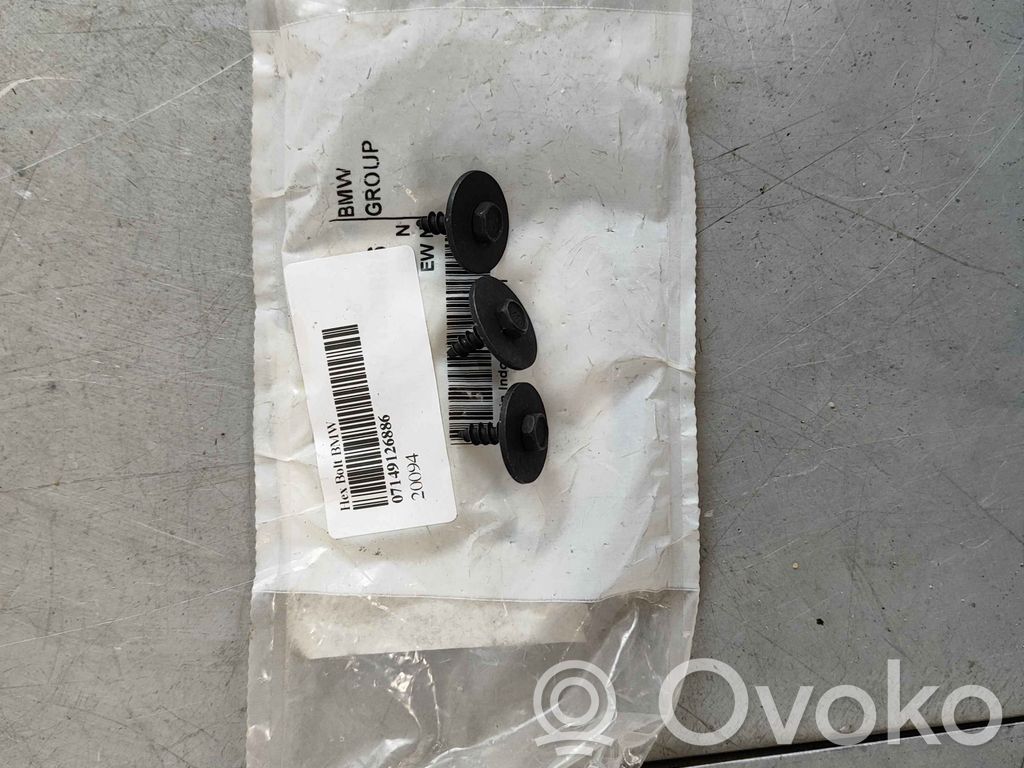 BMW X5 F15 Mutterit/pultit 