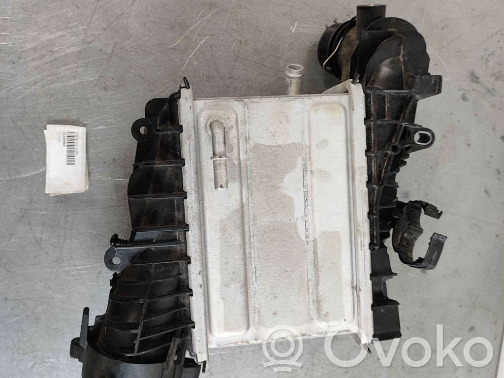 Volvo XC60 Interkūlerio radiatorius 