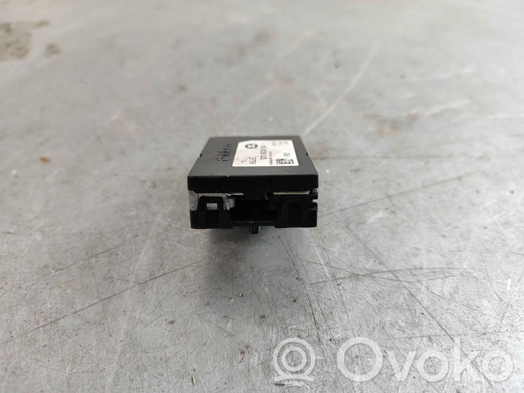 Jaguar XE Antenos stiprintuvas 