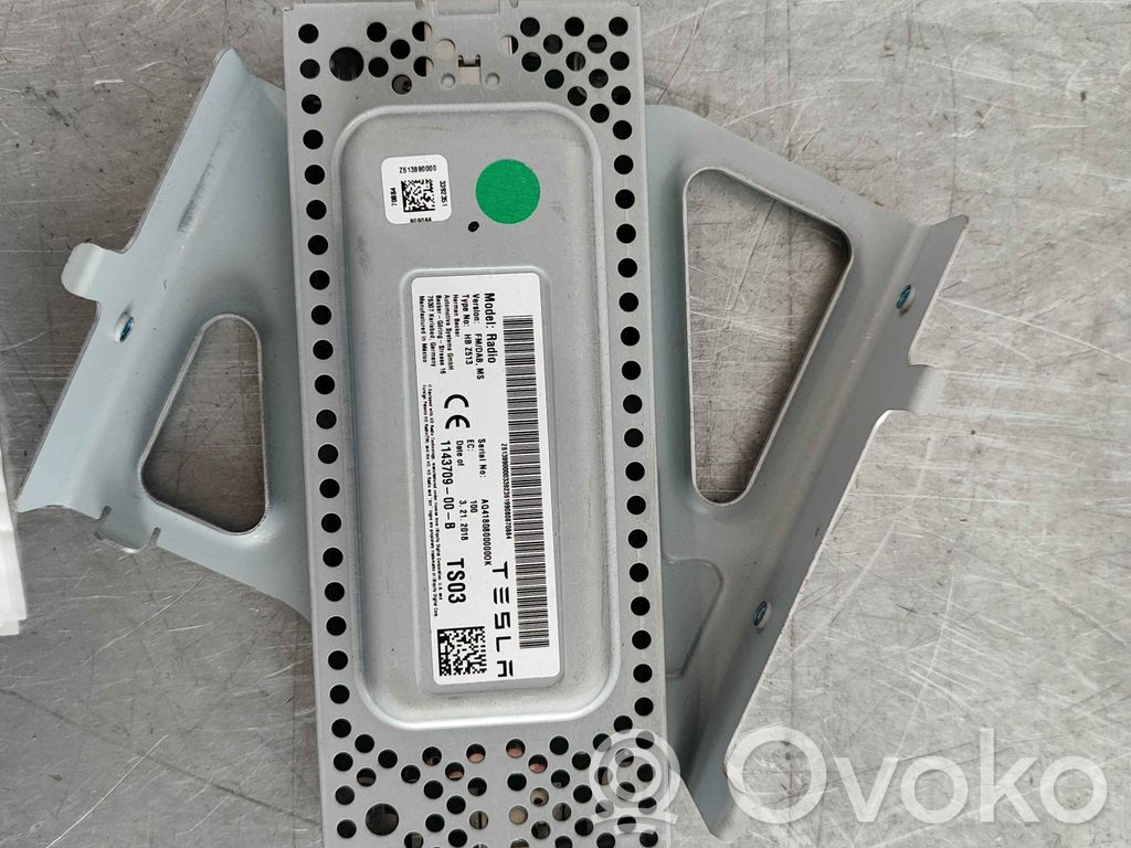 Tesla Model S Radio antena 