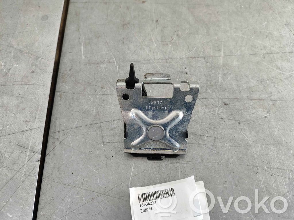 Tesla Model S Muu etuoven verhoiluelementti 