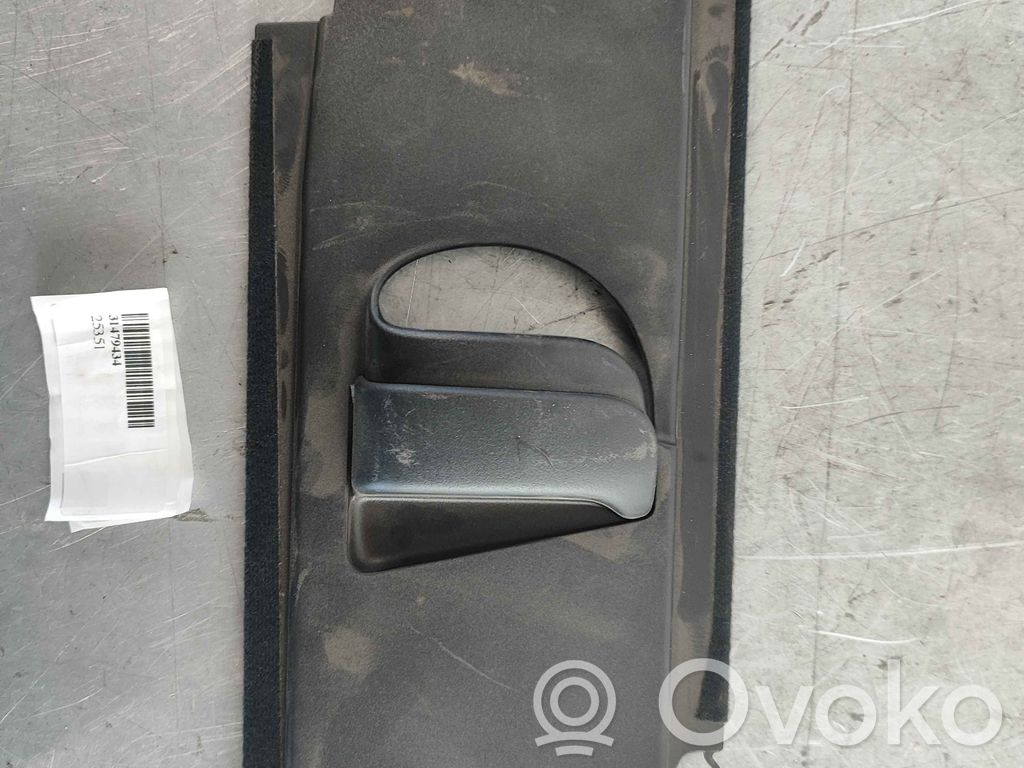 Volvo XC60 Pilar (B) (superior) 
