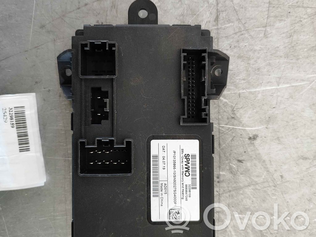Volvo XC40 Seat control module 