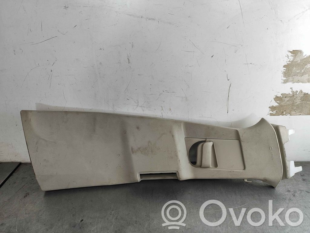 Volvo XC90 Osłona górna słupka / B 
