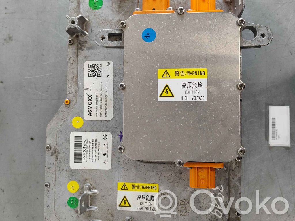 Inversor/convertidor de voltaje   9842958180
