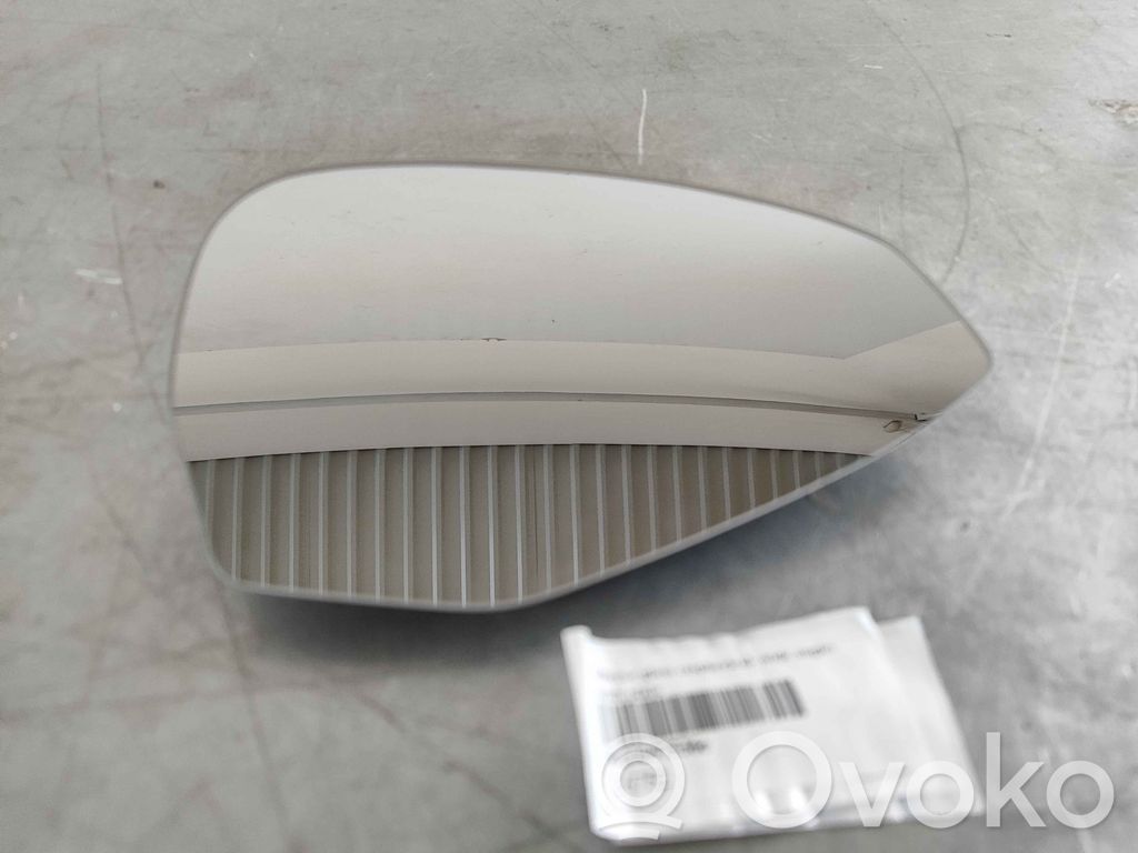 Audi A4 S4 B9 8W Sivupeilin lasi 