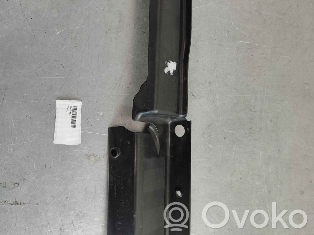 Volvo XC40 Verkleidung Schlossträger 