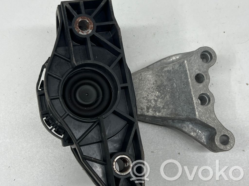 Opel Corsa F Engine mounting bracket 