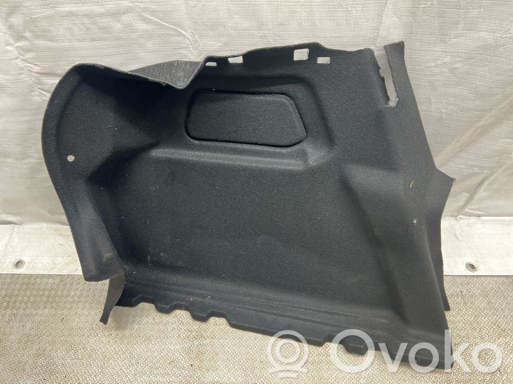 Opel Corsa F Boczek / Tapicerka / bagażnika 