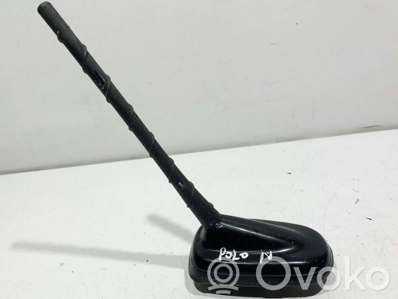 Volkswagen Polo VI Antena radiowa 