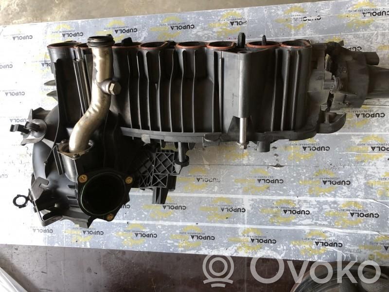 Intake manifold   7797384