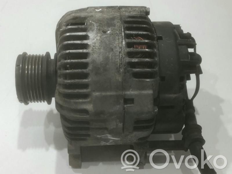 Volkswagen PASSAT B6 Generatorius 