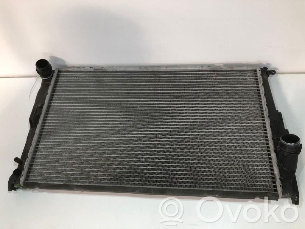 BMW 3 E90 E91 Jäähdyttimen lauhdutin 