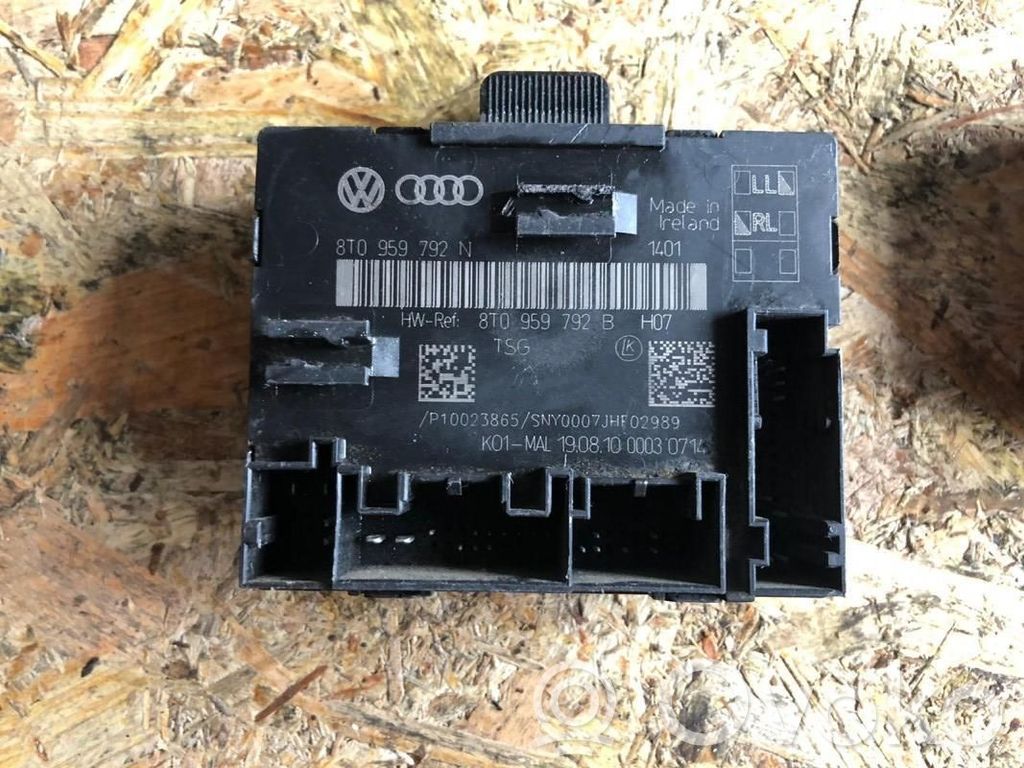 Door control unit/module   8T0959792N