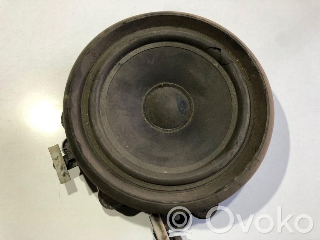 Audi A8 S8 D3 4E Etuoven kaiutin 